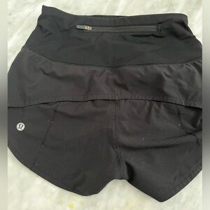 High rise 2.5 inch seam size 0 lululemon align shorts black